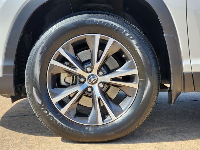 used 2019 Toyota Highlander car, priced at $21,115