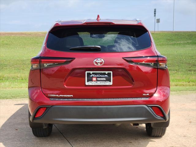 used 2024 Toyota Highlander car, priced at $37,299