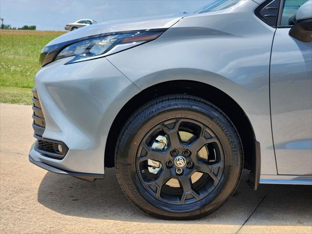 new 2025 Toyota Sienna car, priced at $53,110