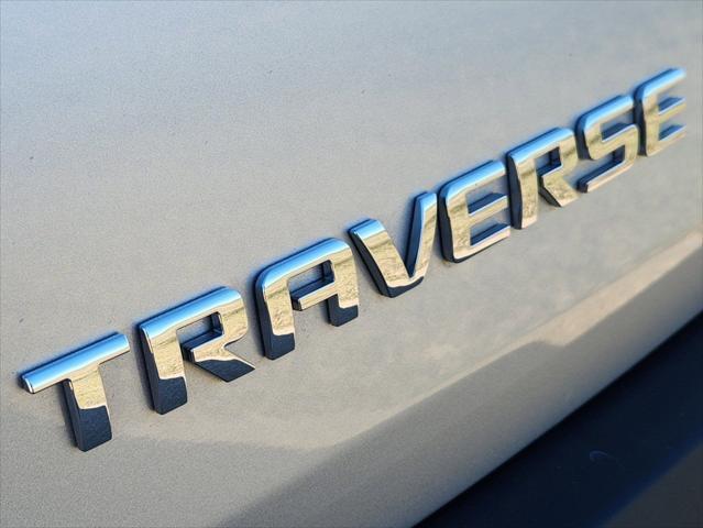 used 2021 Chevrolet Traverse car, priced at $24,998