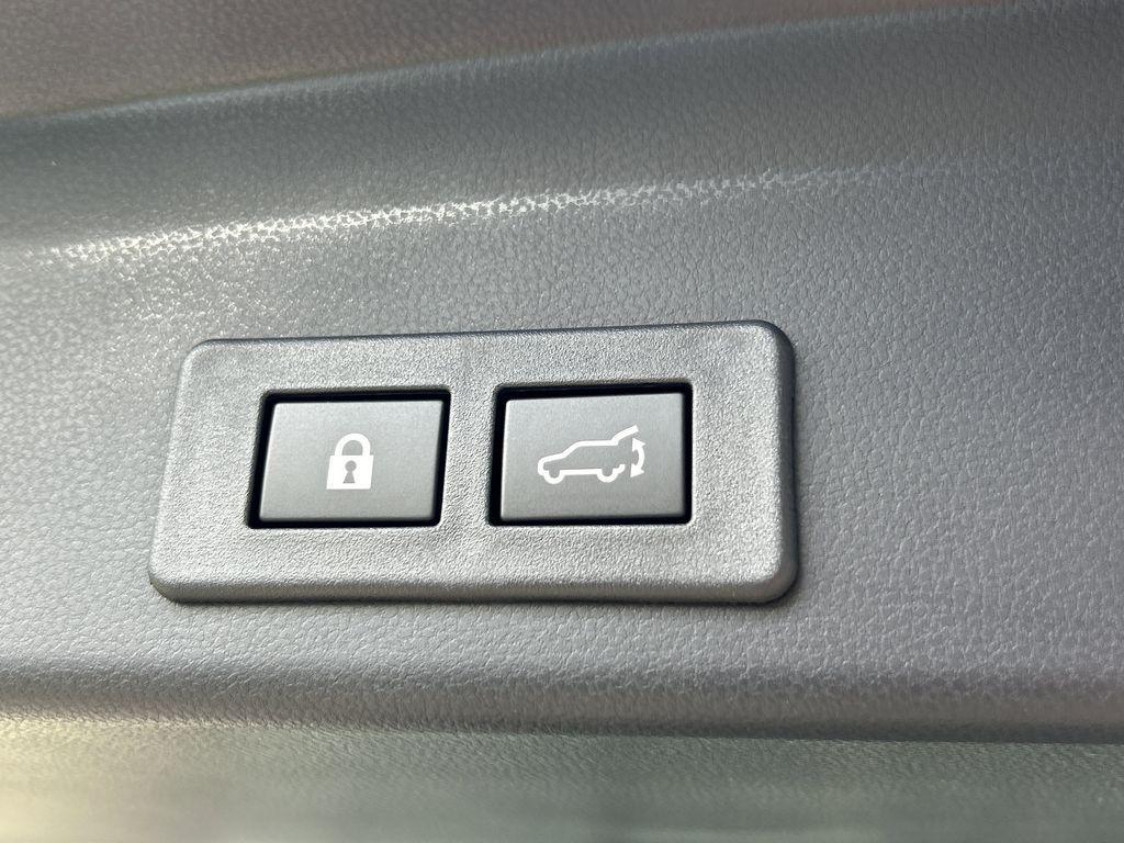 new 2025 Subaru Ascent car, priced at $50,552