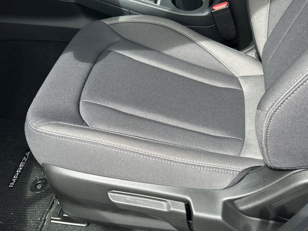 new 2025 Subaru Impreza car