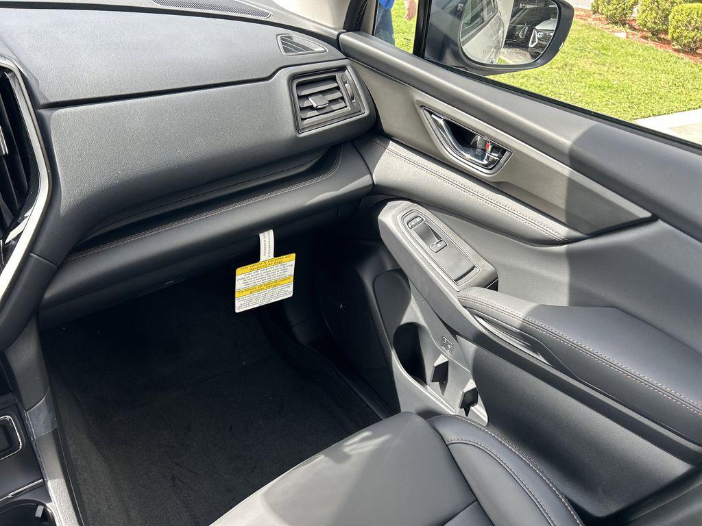 new 2025 Subaru Ascent car, priced at $51,662