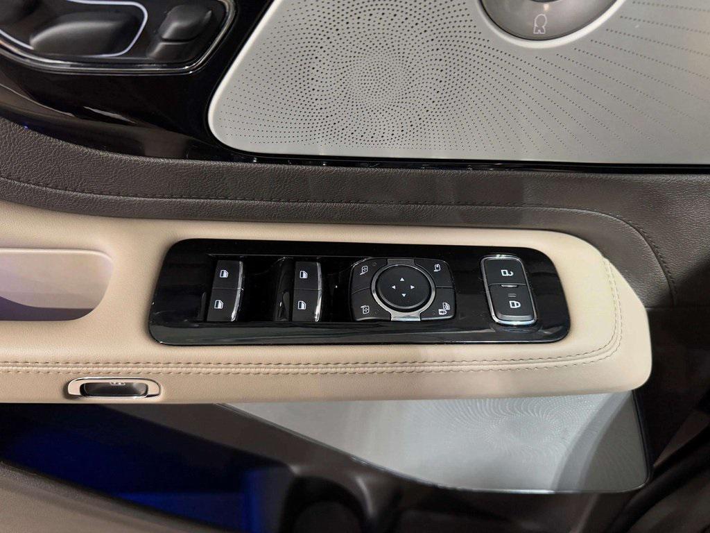 used 2022 Lincoln Aviator car, priced at $46,995