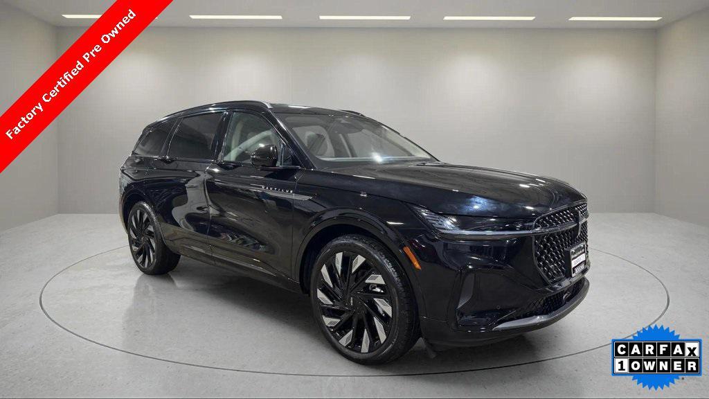 used 2025 Lincoln Nautilus car, priced at $62,995