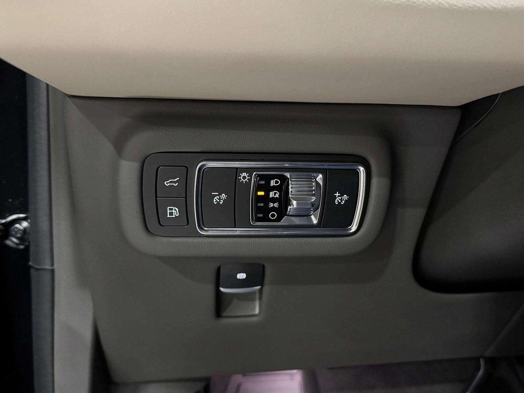 used 2025 Lincoln Nautilus car, priced at $62,995