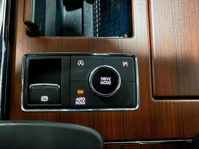 used 2022 Lincoln Navigator car, priced at $64,987