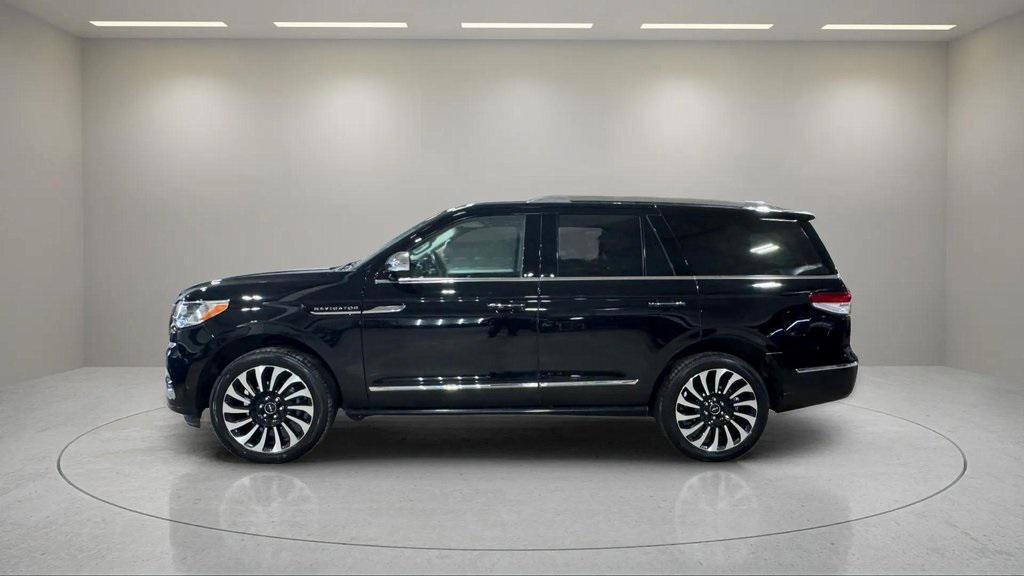 used 2022 Lincoln Navigator car, priced at $64,995