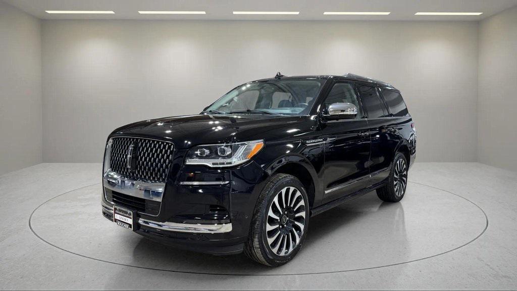 used 2022 Lincoln Navigator car, priced at $64,995
