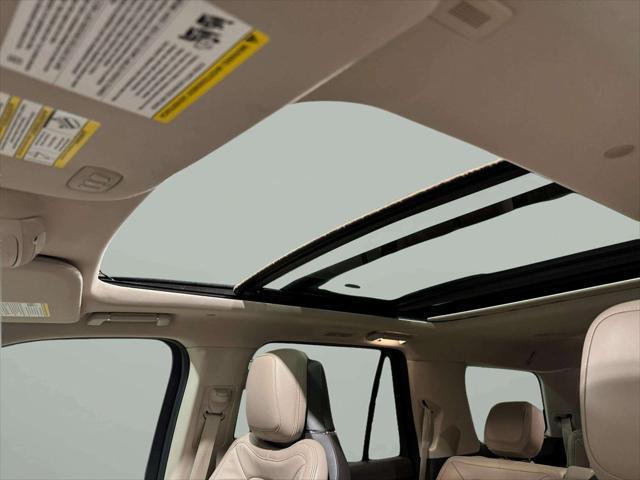 used 2022 Lincoln Navigator car, priced at $66,995