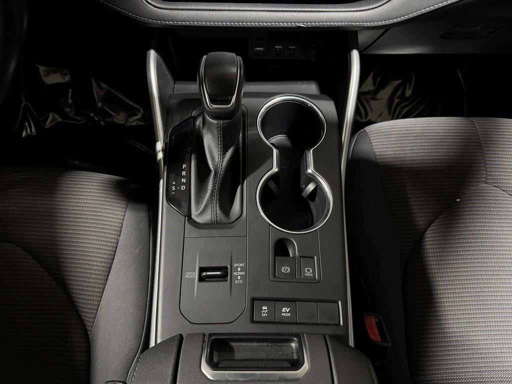 used 2021 Toyota Highlander Hybrid car, priced at $29,987