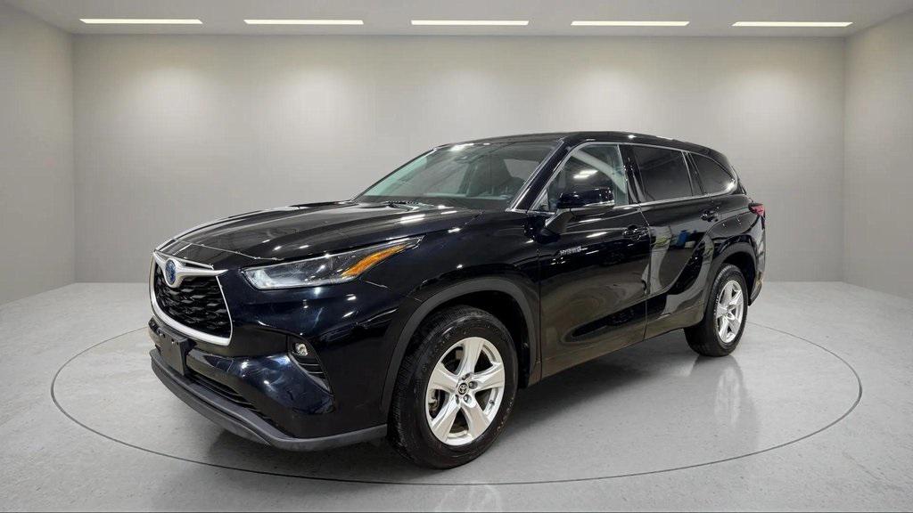 used 2021 Toyota Highlander Hybrid car, priced at $29,987