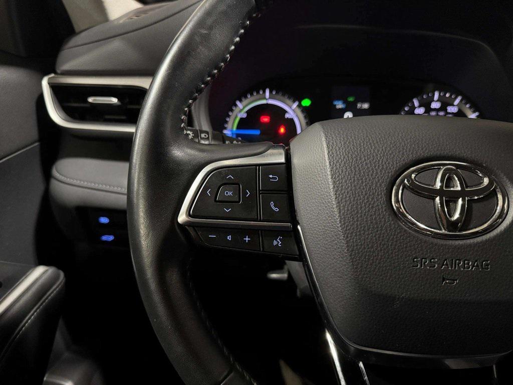 used 2021 Toyota Highlander Hybrid car, priced at $29,987