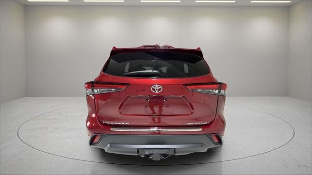 used 2020 Toyota Highlander car, priced at $29,987