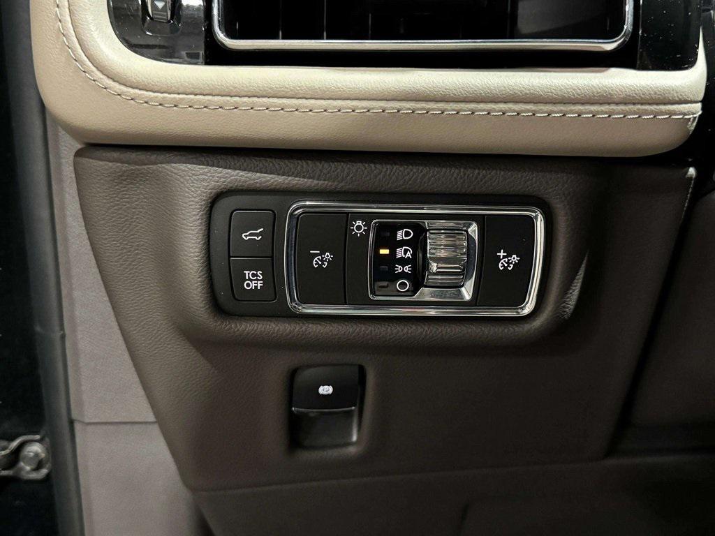 used 2021 Lincoln Nautilus car, priced at $34,995