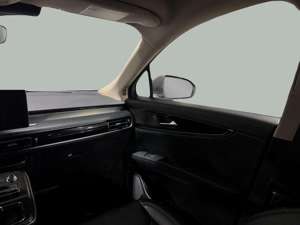 used 2022 Lincoln Nautilus car, priced at $31,495