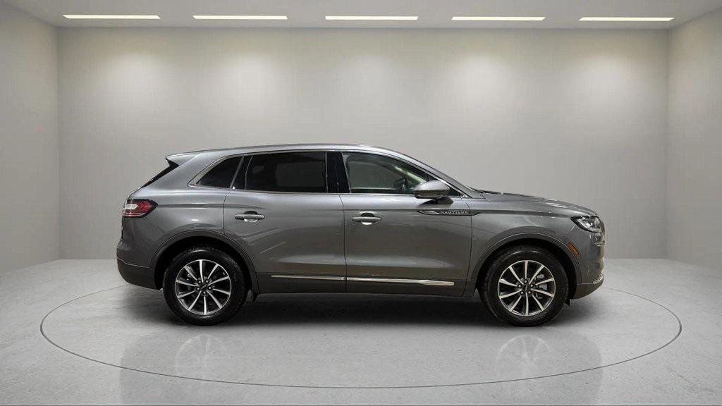 used 2022 Lincoln Nautilus car, priced at $31,495