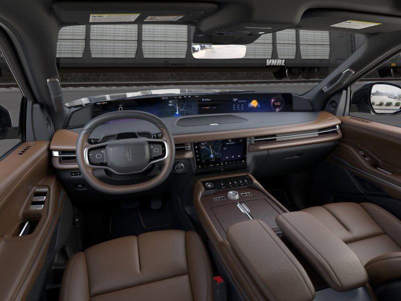 new 2025 Lincoln Navigator car, priced at $105,580