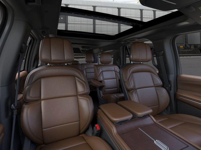 new 2025 Lincoln Navigator car, priced at $105,580