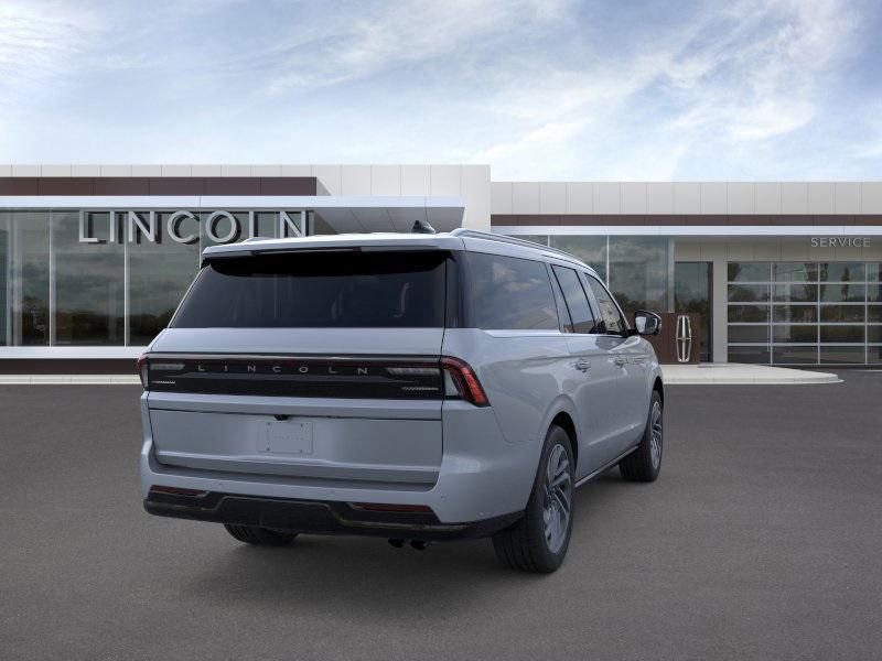 new 2025 Lincoln Navigator car, priced at $103,787