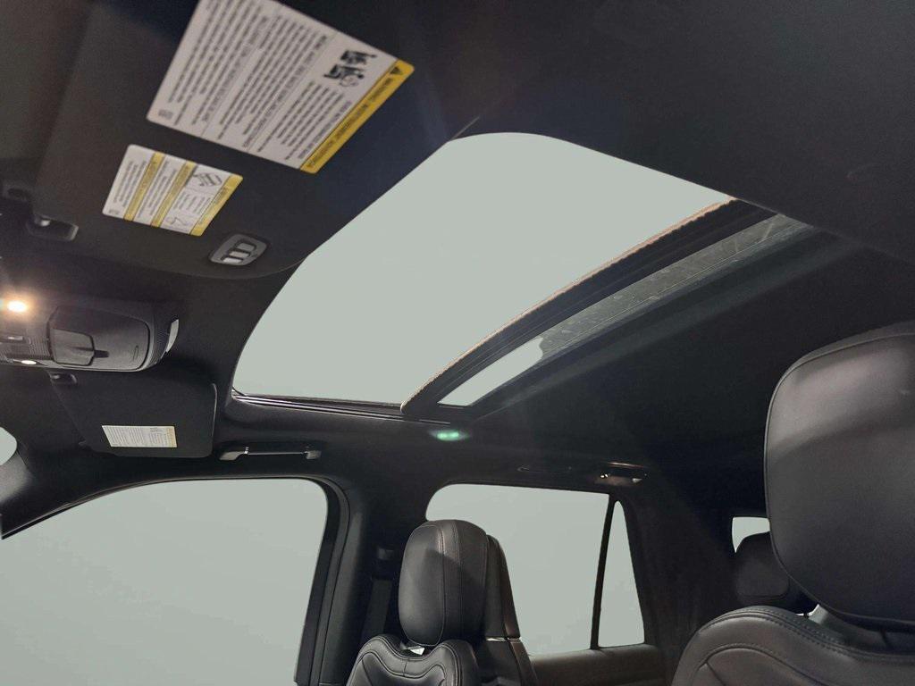 used 2023 Lincoln Navigator car, priced at $67,995