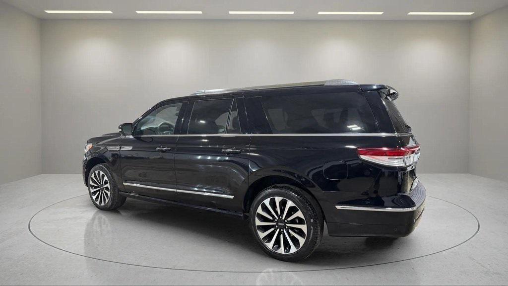 used 2023 Lincoln Navigator car, priced at $67,995