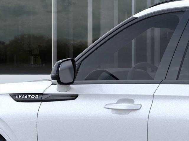 new 2025 Lincoln Aviator car, priced at $77,181