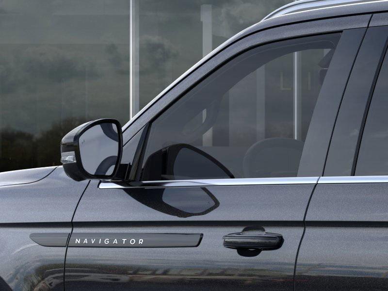new 2025 Lincoln Navigator car, priced at $119,231