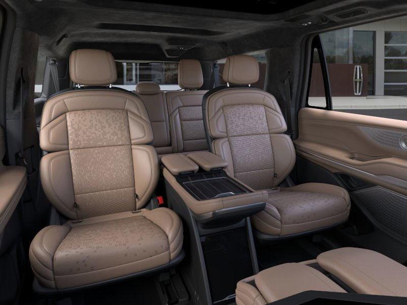 new 2025 Lincoln Navigator car, priced at $119,231