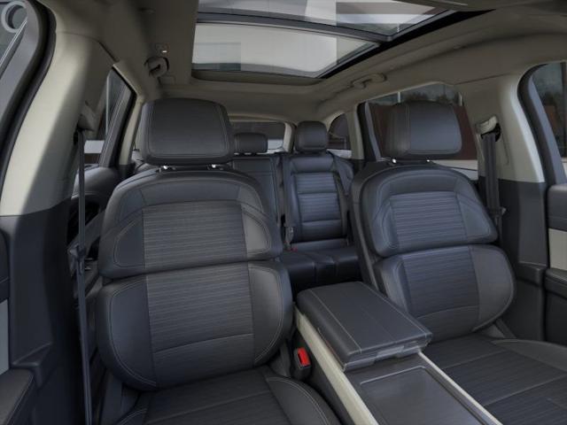 new 2025 Lincoln Nautilus car, priced at $61,711
