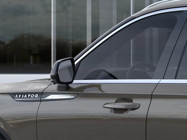 new 2025 Lincoln Aviator car, priced at $60,652