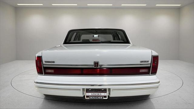 used 1991 Lincoln Town Car car, priced at $17,995