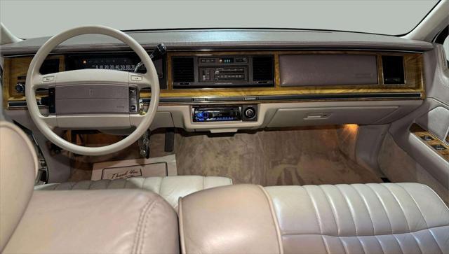 used 1991 Lincoln Town Car car, priced at $17,995