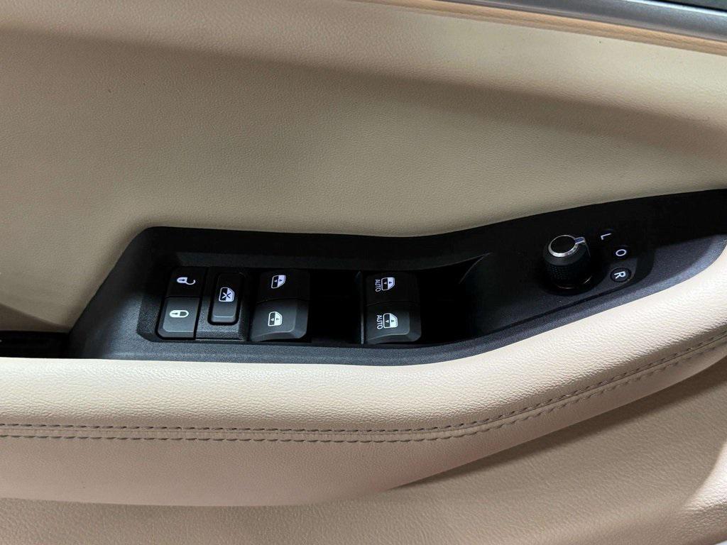 used 2023 Jeep Grand Cherokee car, priced at $28,995