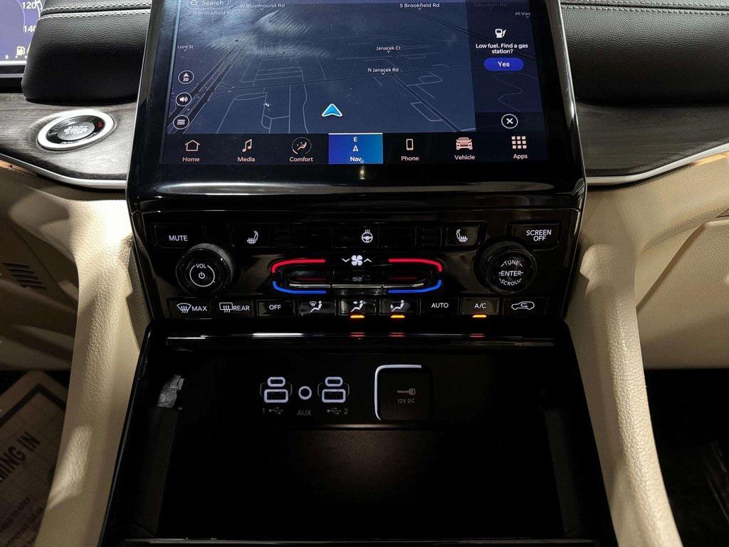 used 2023 Jeep Grand Cherokee car, priced at $28,995