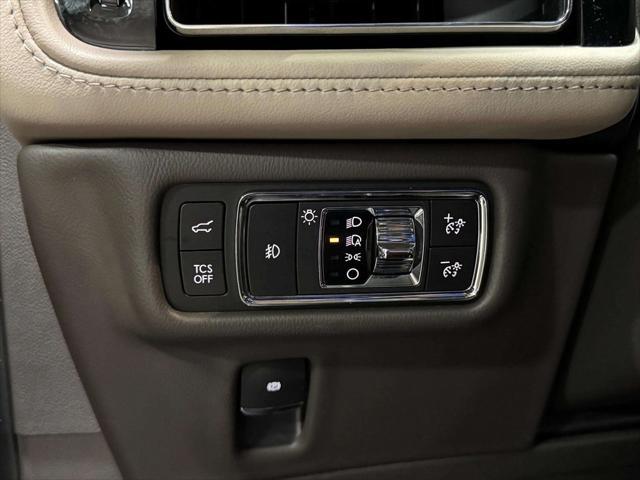 used 2022 Lincoln Nautilus car, priced at $39,995