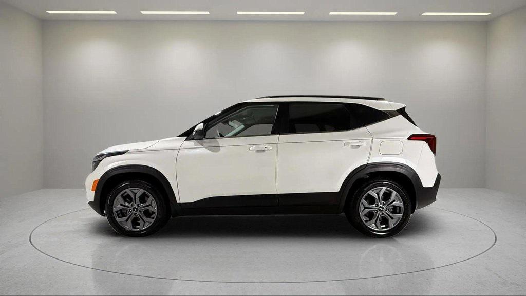 used 2024 Kia Seltos car, priced at $20,777