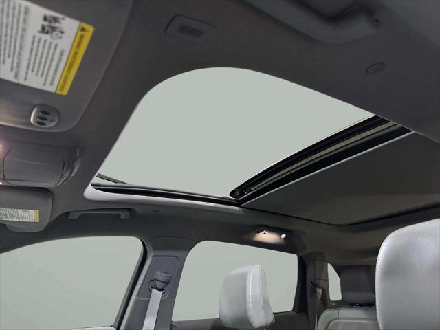 used 2022 Lincoln Nautilus car, priced at $37,487