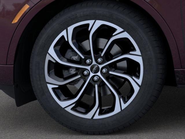 new 2025 Lincoln Nautilus car, priced at $61,568