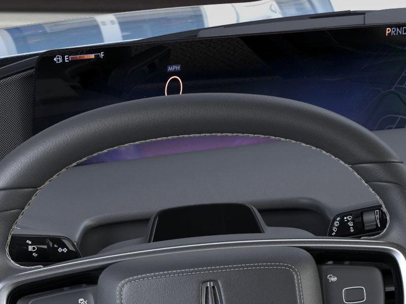 new 2025 Lincoln Navigator car, priced at $104,678