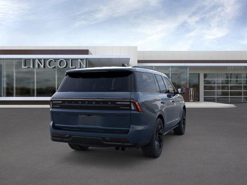 new 2025 Lincoln Navigator car, priced at $104,678