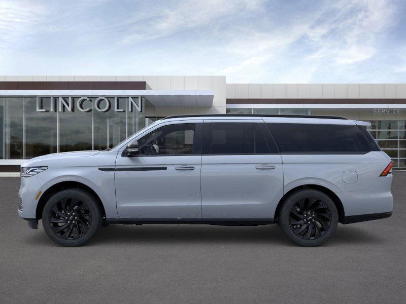 new 2025 Lincoln Navigator car, priced at $108,550