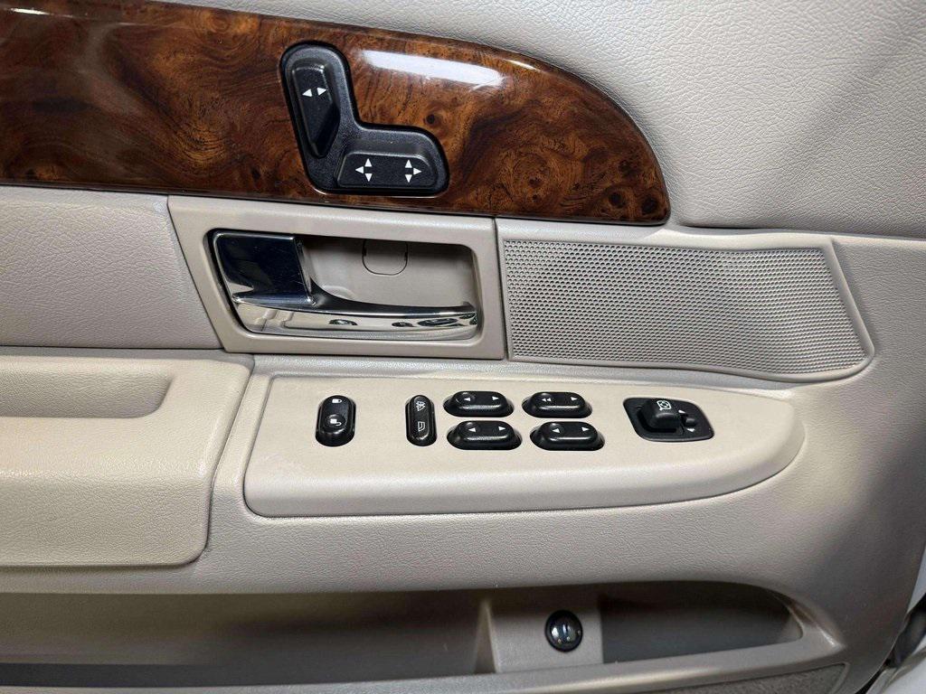 used 2008 Mercury Grand Marquis car, priced at $12,987