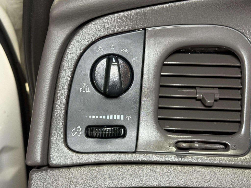 used 2008 Mercury Grand Marquis car, priced at $12,987