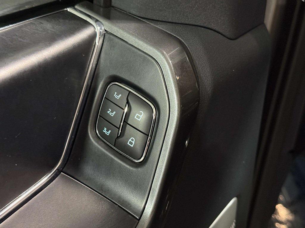 used 2022 Ford F-150 car, priced at $40,995