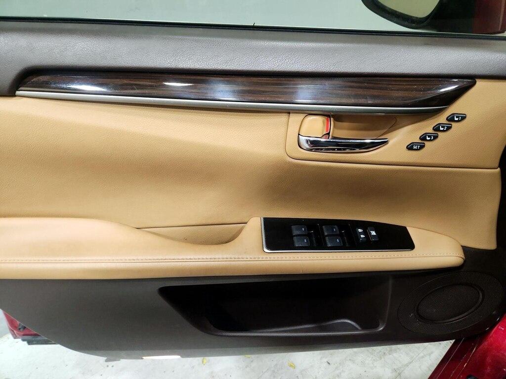 used 2016 Lexus ES 350 car, priced at $16,998