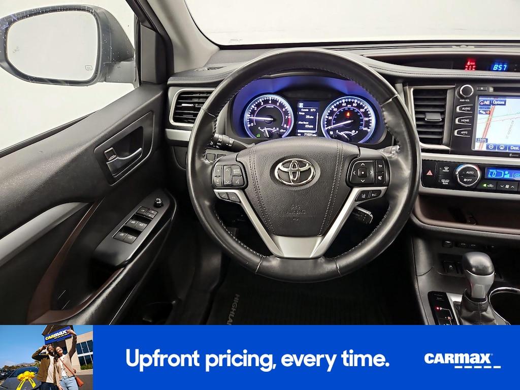used 2018 Toyota Highlander car, priced at $27,998