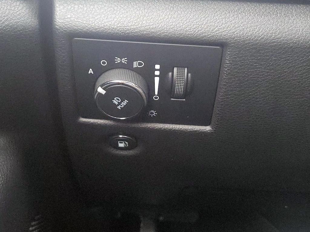 used 2021 Jeep Grand Cherokee car, priced at $27,998