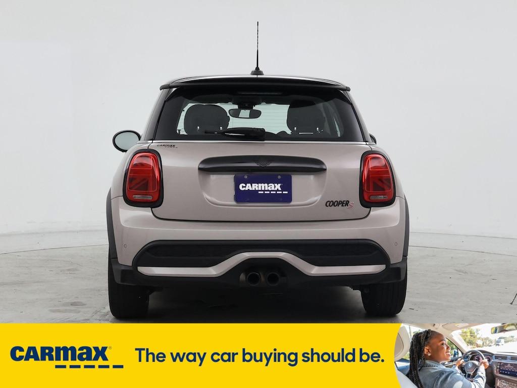 used 2023 MINI Hardtop car, priced at $26,998