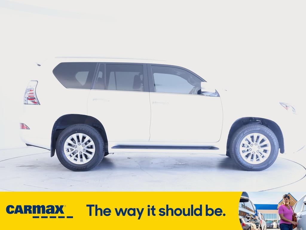 used 2022 Lexus GX 460 car, priced at $48,998